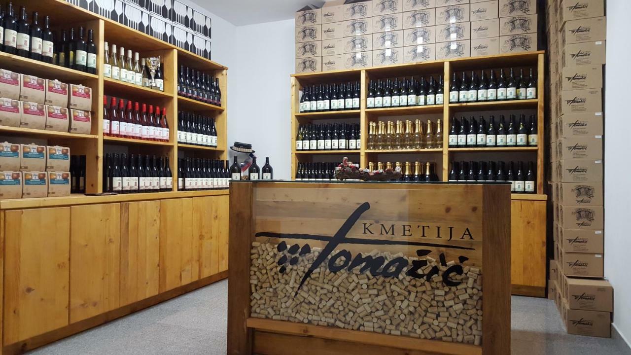 Апартаменты Kmetija Tomazic Vinska Klet - Winery Випава Экстерьер фото